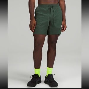 Lululemon train shorts